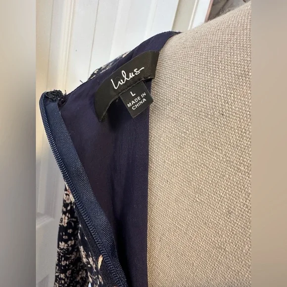 Lulus Cute and Curated Navy Blue Floral Print Tiered Mini Dress / Size Large - Picture 15 of 16